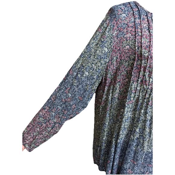 Lucky Brand Women's Top Plus Sz 1X Blue Floral Ombre' Lightweight Long Sleeves - Picture 4 of 16